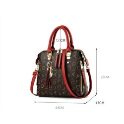 Luxurious handbag - with shoulder strap - leatherHandbags