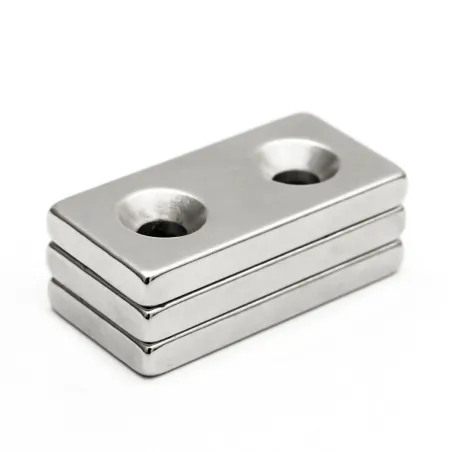 N35 - ímã de neodímio - bloco forte - 40 * 20 * 5mm - com furo duplo de 5mm - 2 peças