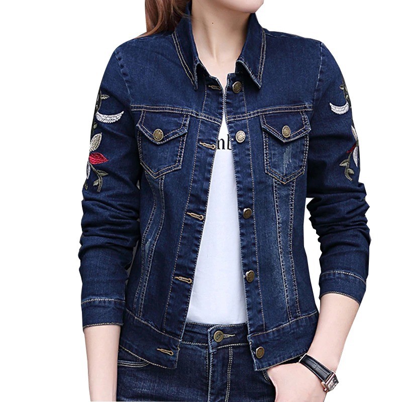 Jaqueta jeans curta - bordado de flores vintage