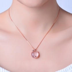 Elegante colar de ouro rosa - pingente em forma de maçã - cristais - opala rosa