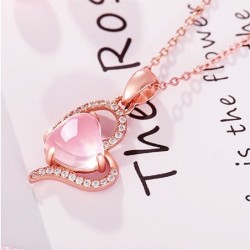 Elegante colar de ouro rosa - pingente em forma de coração - cristais - opala rosa