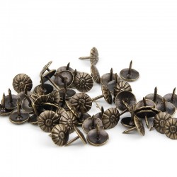 Latão antigo - pregos para estofados - alfinetes decorativos - 100 peças