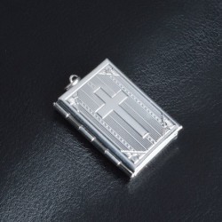 Square shape locket - photo holder - carved cross - necklace - 925 sterling silverNecklaces