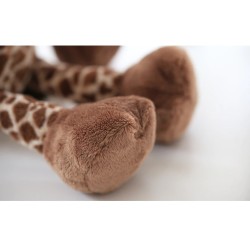 Girafa castanha - peluche - 25 cm