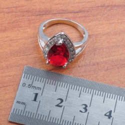 Conjunto de joias exclusivo - colar - brincos - anel - zircônia cúbica vermelha - prata de lei 925