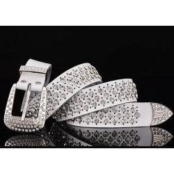 Cinto de couro da moda - com furos / strass - fivela de metal