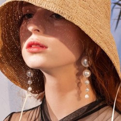 Long earrings with pearlsEarrings