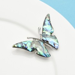 broche de borboleta de concha natural