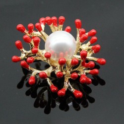 Coral vermelho com pérola - broche de ouro