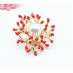 Coral vermelho com pérola - broche de ouro