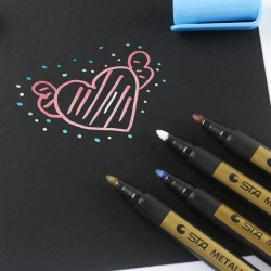 Metallic markers - permanent pens - 10 piecesPens & Pencils