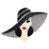Senhora de chapéu preto - broche