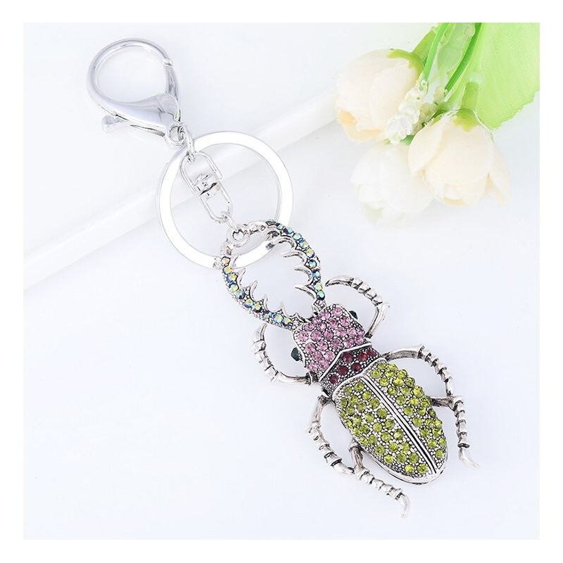 chaveiro em forma de inseto de cristal