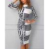 Vestido midi clássico - manga três quartos - listras geométricas de cor preta