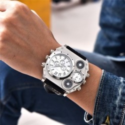 OULM 1349 - sports large watch - compass - leather strapWatches