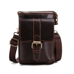 Bolsa de ombro pequena em couro
