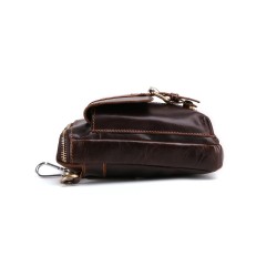 Bolsa de ombro pequena em couro