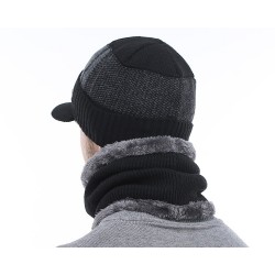 Gorro de inverno de homem com cachecol - conjunto