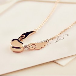 Heart / angel wings pendant - with necklace - stainless steelNecklaces