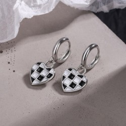 Round earrings with hanging check heartEarrings