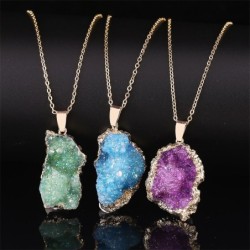 Pingente de pedra de cristal natural - com colar