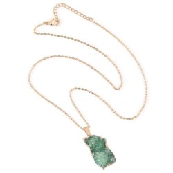 Pingente de pedra de cristal natural - com colar