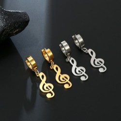 Brincos compridos com notas musicais