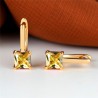 Brincos elegantes em ouro - com zircônias quadradas