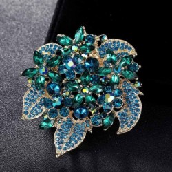 broche de flor de cristal verde