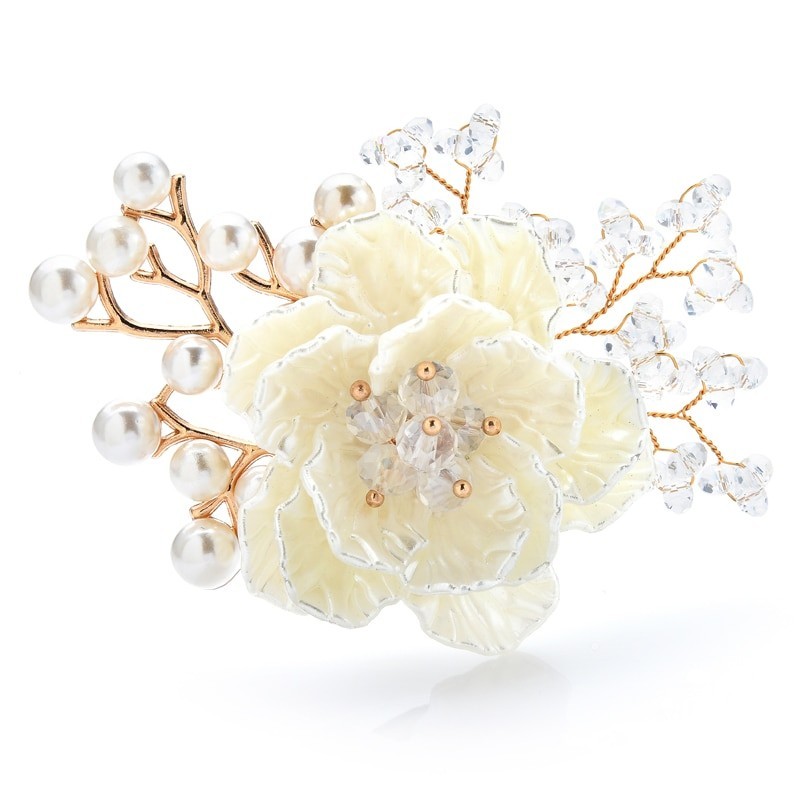 Flor de cristal com pérolas - broche