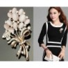Flor de opala com cristais - broche