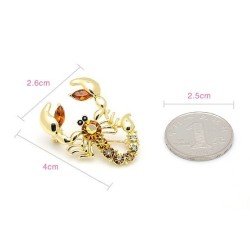 broche de escorpião de cristal