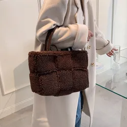Trendy plush handbag - large capacityHandbags