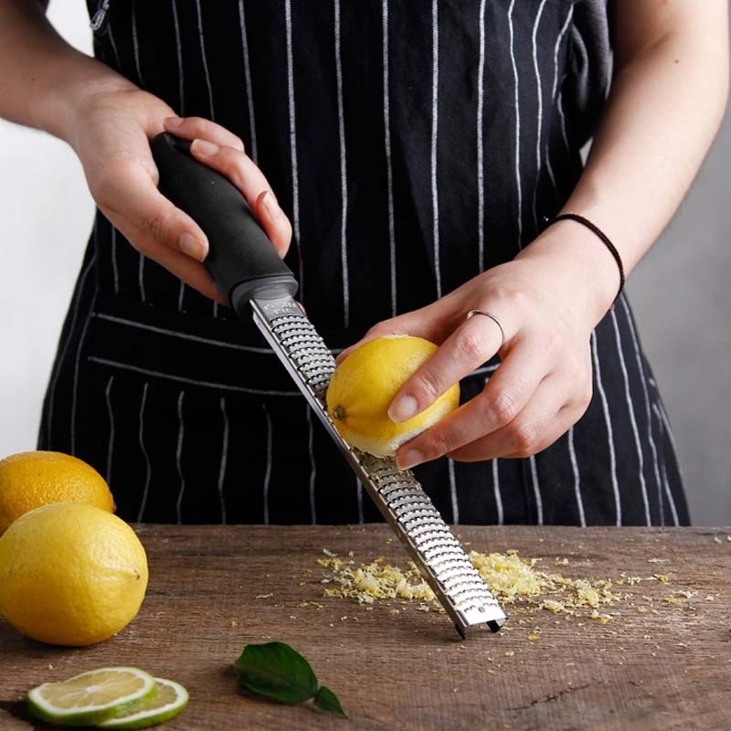 Ralador inox - para queijo - chocolate - casca de limão/laranja