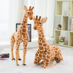 Girafa realista - brinquedo de pelúcia
