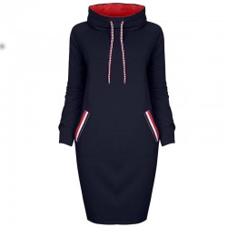 Vestido elegante na altura do joelho - com gola alta