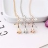 Colar elegante com pingente de rosa