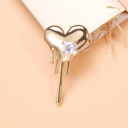 Broche em formato de coração com zircônias