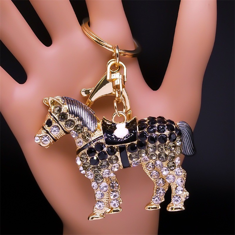 Cavalo de cristal - chaveiro dourado