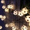 Guirlanda de cordão de LED - com bolas de futebol - alimentada por bateria