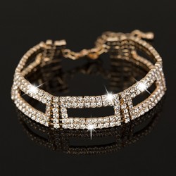 Pulseira larga e elegante de cristal