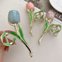 Tulip shaped hair clipHair clips