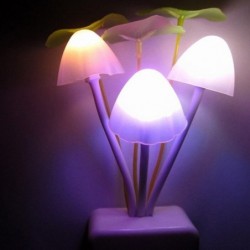 Luz noturna LED - plugue na parede - cogumelos coloridos / flor de lótus