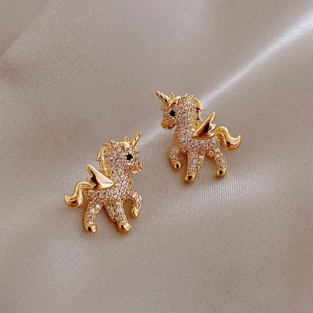 Brincos pequenos dourados - com cristais - coruja - unicórnio - gatinhos