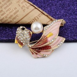 Crystal goldfish with a pearl - elegant broochBrooches