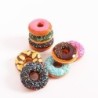 Ímãs decorativos de geladeira - donuts coloridos