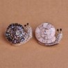 Broche de caracol de cristal
