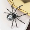 Aranha preta com pérola - broche elegante
