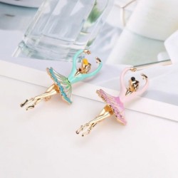 Bailarina - broche esmaltado
