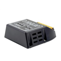 20A 12V/24V solar panel charge controllerSolar panel controllers